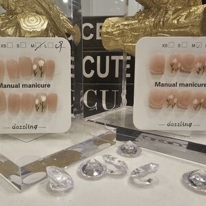Dazzling Nude Pink Floral Car Eye Style Press-On Nails